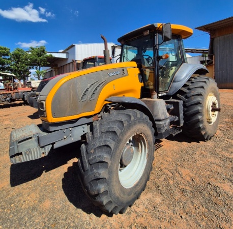 Trator Valtra BT 190 ano 2013