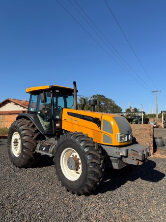 Trator Valtra BH 180 ano 2017