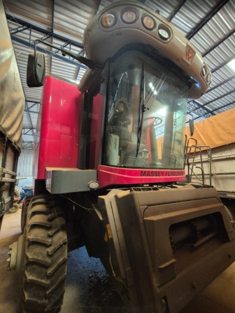 Colheitadeira Massey Ferguson 5690 Híbrida ano 2021