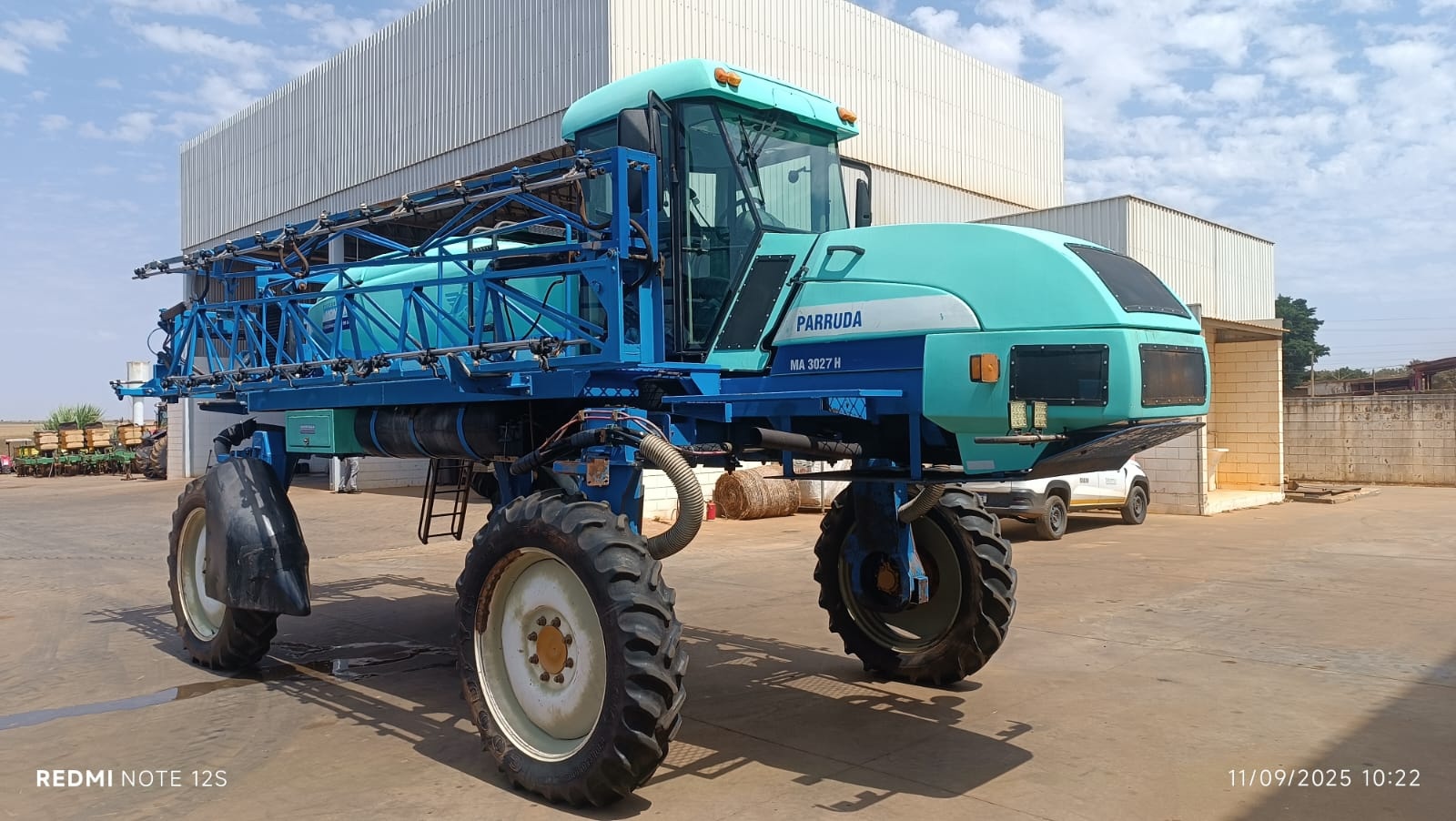 Pulverizador Montana 3027 ano 2004