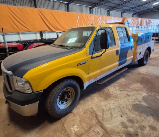 Caminhão Ford F-350 ano 2017