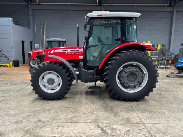 Trator Massey Ferguson MF 4290 ano 2013 - MF 4290 - Máquinas Agrícolas