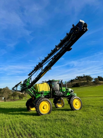 Pulverizador Autopropelido John Deere M4030 ano 2020