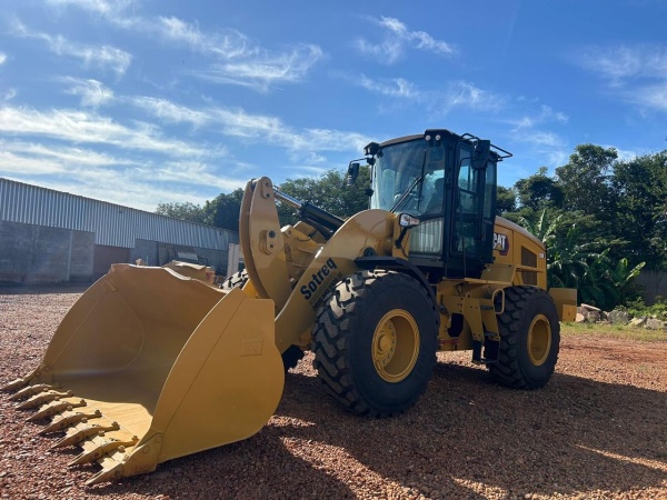 Pá Carregadeira Caterpillar 938K ano 2021