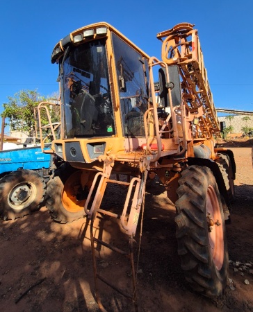 Pulverizador Autopropelido Jacto Uniport Star 2500 ano 2007