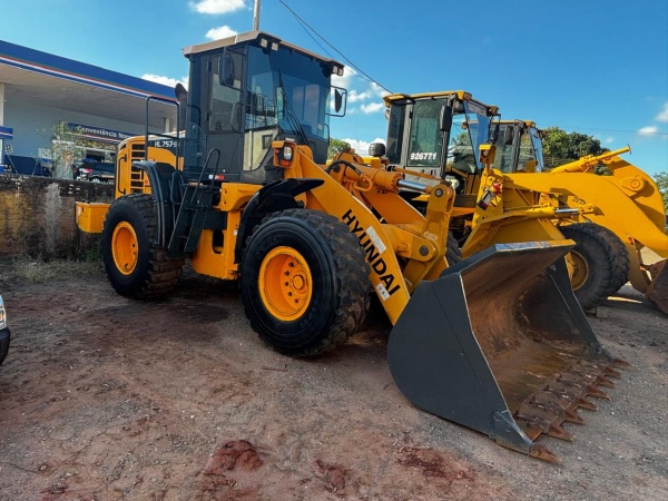 Pá Carregadeira Hyundai HL757 9S ano 2014