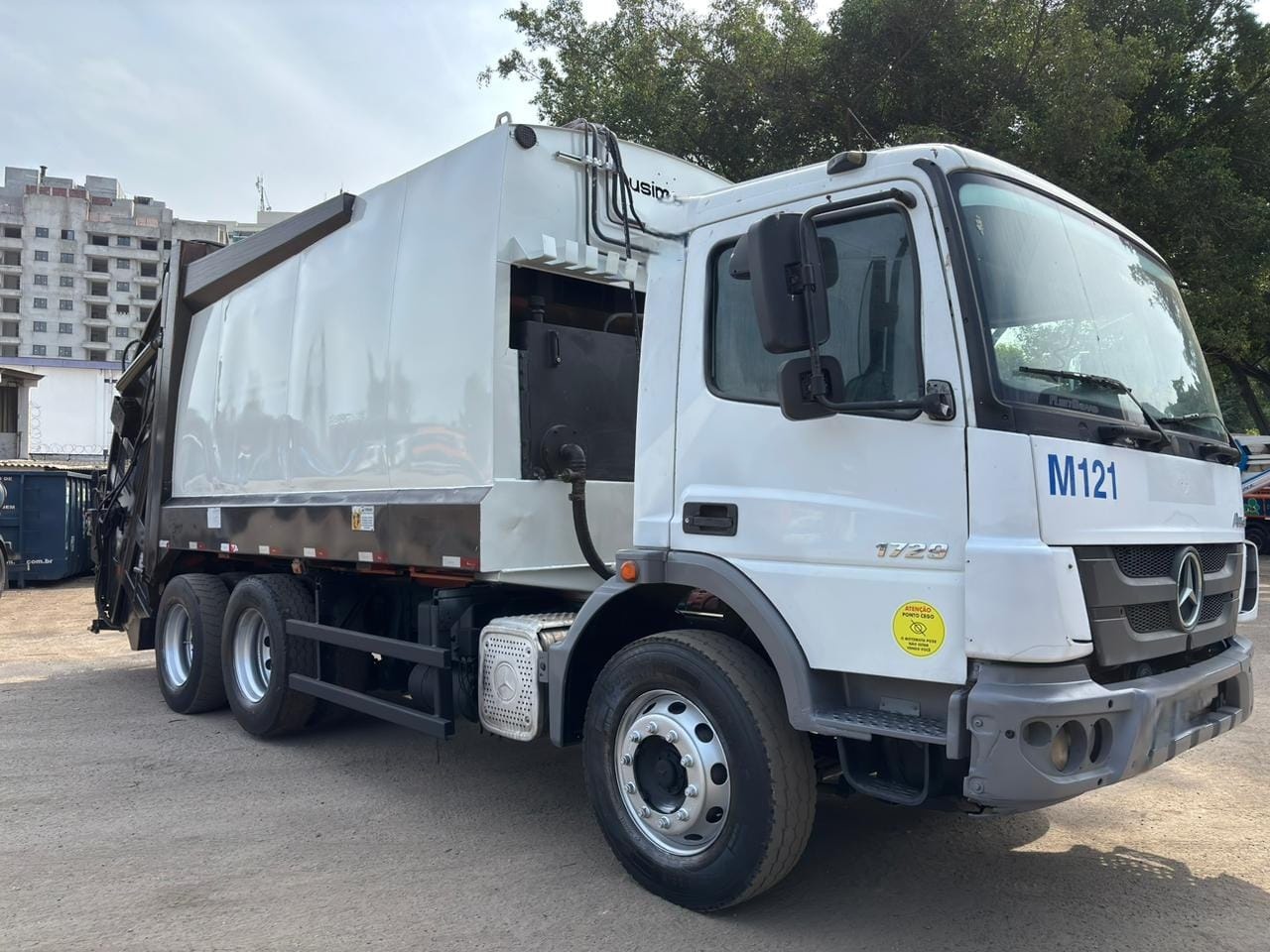 Caminhão Mercedes Benz Atego 1719 ano 2019