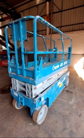 Plataforma Genie  GS-2032 E-DRIVE ano 2008