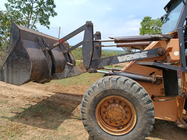 Pá Carregadeira Case W20E ano 2014