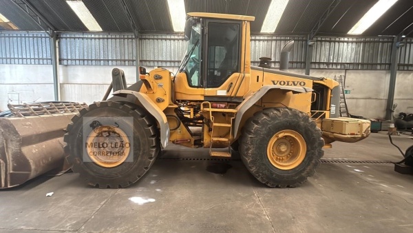 Pá Carregadeira Volvo L110F ano 2012