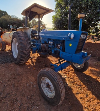 Trator Ford 6600