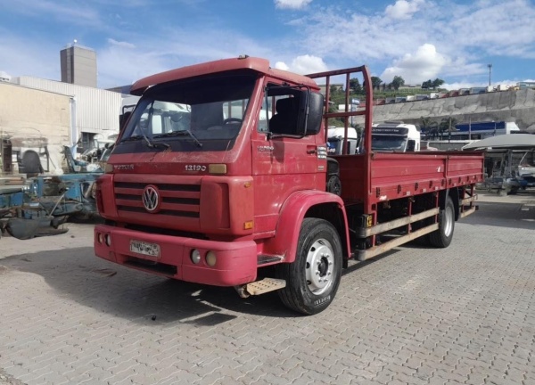 Caminhão Volkswagen 13.190 ano 2015