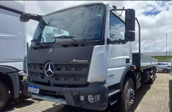Caminhão Mercedes Benz Axor 3131 ano 2025 - Axor 3131 - Caminhões e Carretas