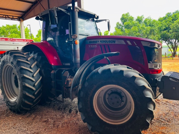 Trator Massey Ferguson MF 7725 ano 2022