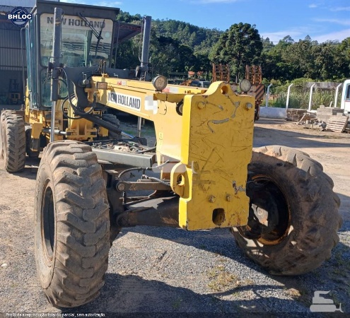 Comprar ou Alugar Máquinas de Linha Amarela New Holland em Itapeva