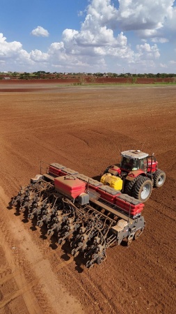 Plantadeira Massey Ferguson MF 717 ano 2019 - MF 717 - Implementos para Plantio