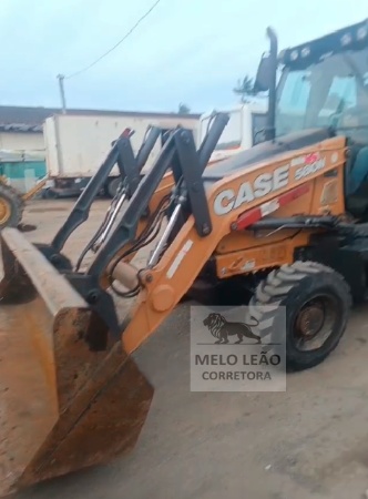 Retroescavadeira Case 580 N  ano 2018