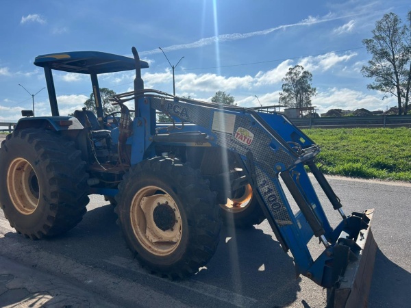 Trator New Holland 7630 ano 2008