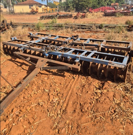 Grade Piccin GNDM 44x22 esp. 180mm ano 2013