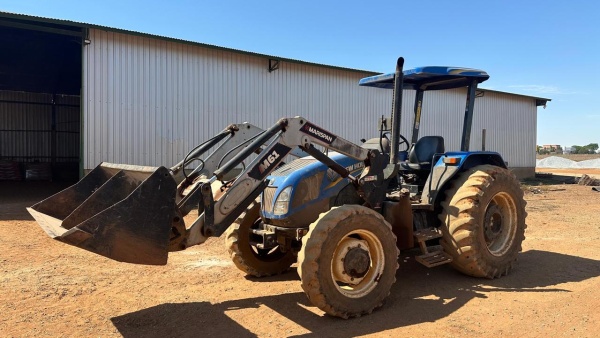 Trator New Holland TL 75E ano 2018