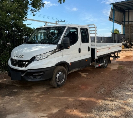 Caminhão Iveco Daily ano 2022