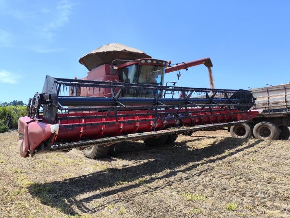 Colheitadeira Case Axial – Flow 2688 Especial ano 2012