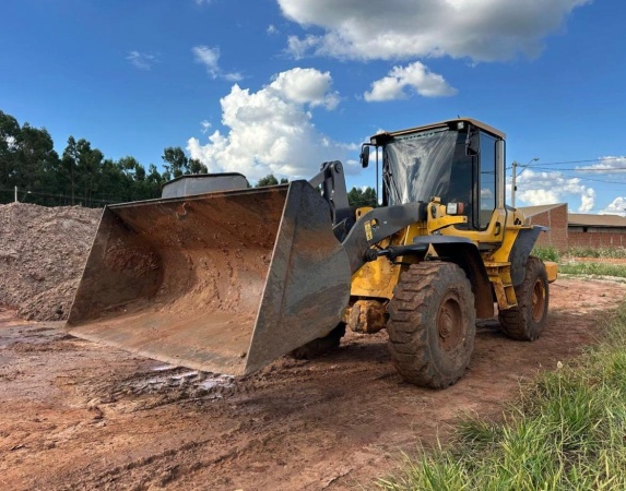 Pá Carregadeira Volvo L60F ano 2018