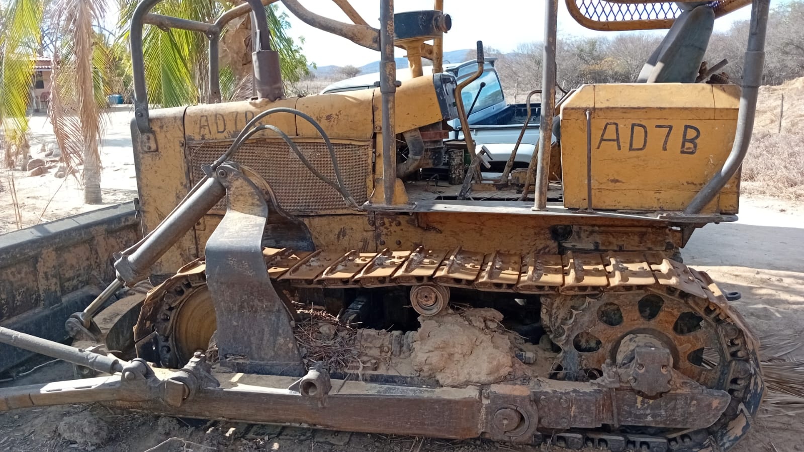 Trator de Esteira Fiatallis AD7B ano 1978
