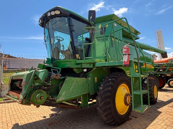 Colheitadeira John Deere 9650 STS ano 2008