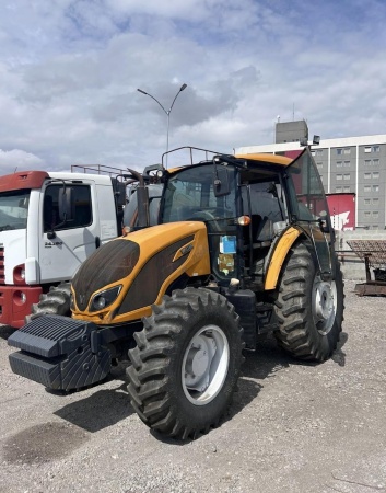 Trator Valtra A124 ano 2019