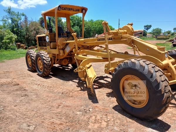 Motoniveladora Caterpillar 120B ano 1978