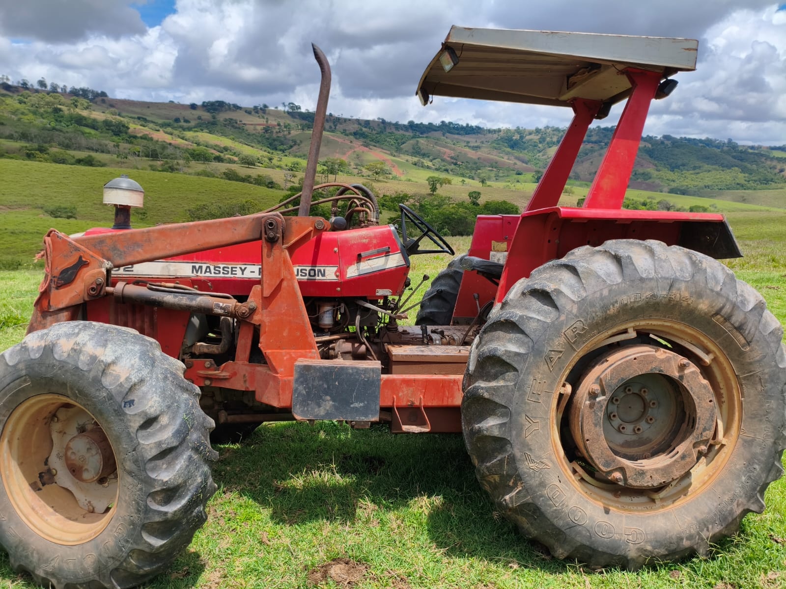 Trator Massey Ferguson MF 292 ano 1995