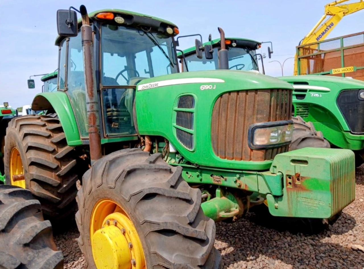 Trator John Deere 6190J ano 2019