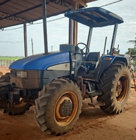 Trator New Holland TL 75E ano 2016