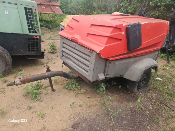 Compressor de ar Atlas copco Xas 77 ano 2010