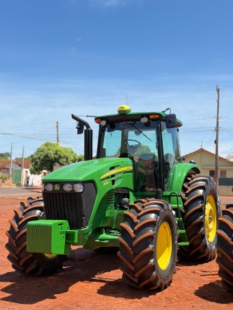 Trator John Deere 7230 J ano 2020