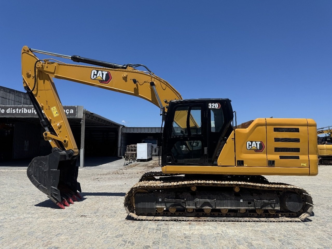 Escavadeira Caterpillar 320 ano 2020