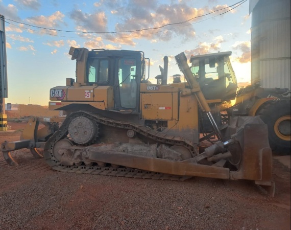 Trator de Esteira Caterpillar D6T XL ano 2019