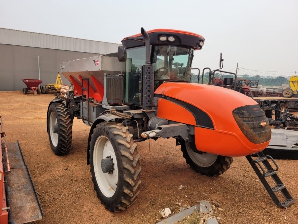 Distribuidor Autopropelido Kuhn Accura ST 7000 ano 2021