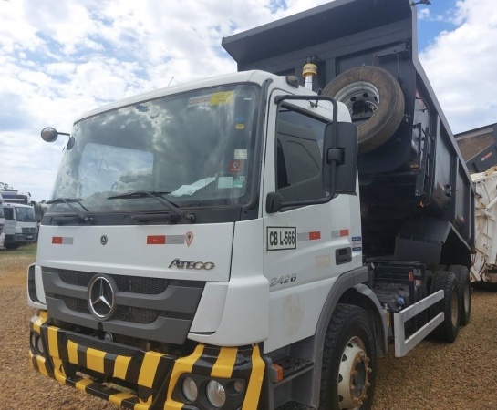 Caminhão Mercedes Benz Atego 2426 ano 2022