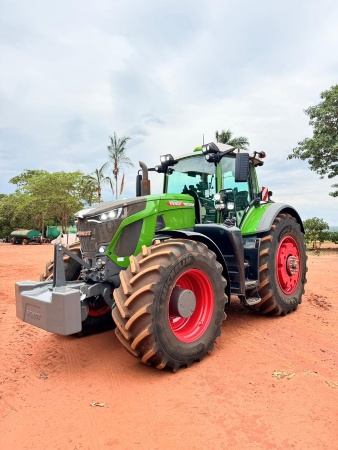 Trator Fendt vario 942 ano 2023