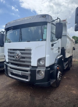 Caminhão Volkswagen 31320 ano 2014