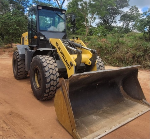 Pá Carregadeira New Holland 12D ano 2020