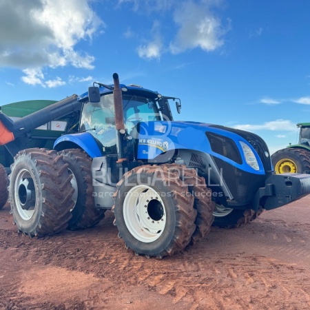Trator New Holland T8 385 ano 2018