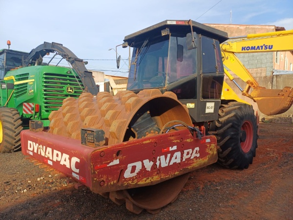 Rolo Compactador Dynapac CA250 ano 2014
