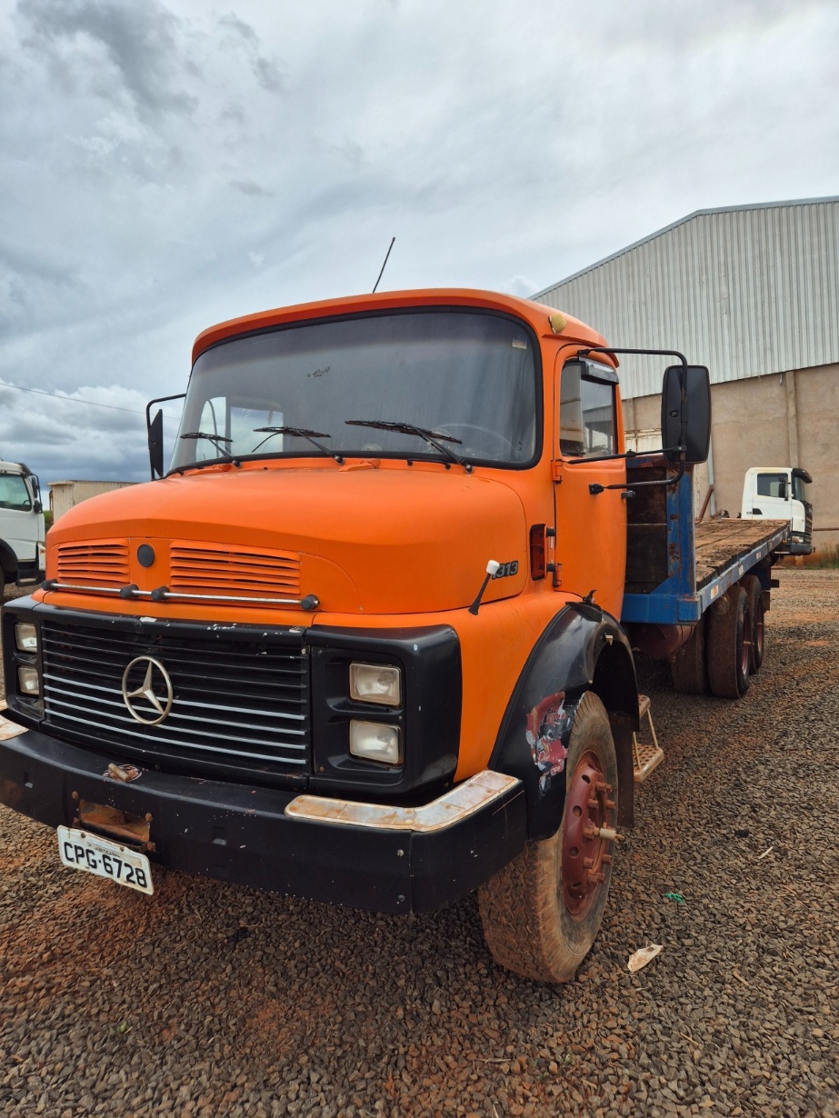 Caminhão Mercedes Benz MB 1313 ano 1980