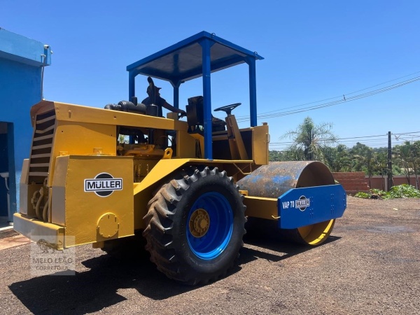 Rolo Compactador Müller VAP70 ano 1990