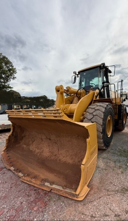 Pá Carregadeira Caterpillar 966H ano 2013