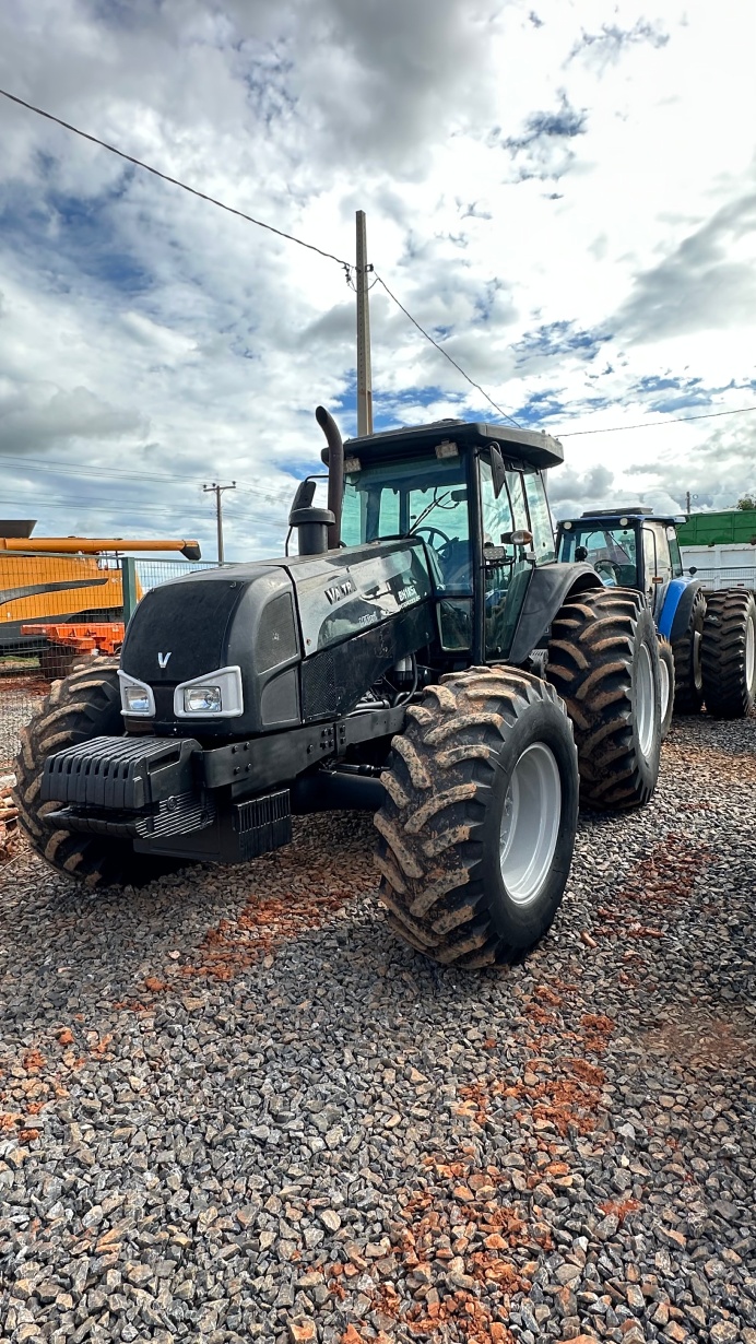 Trator Valtra BH 185i ano 2007