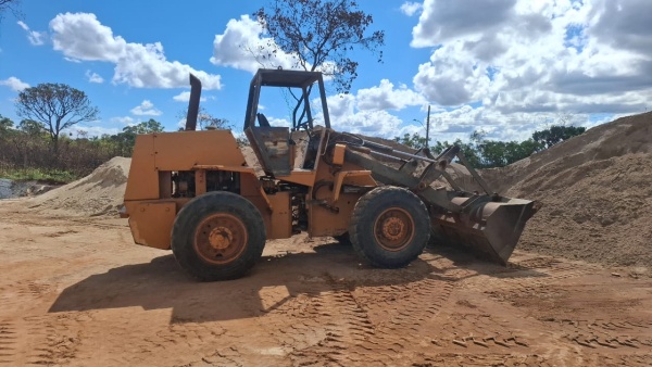 Pá Carregadeira Case W20D ano 1994